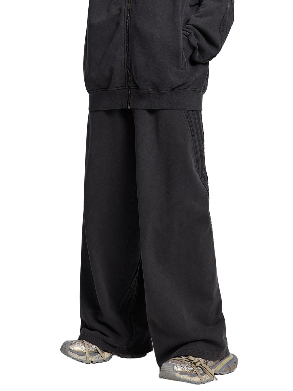 World Of Rock Raw Edge Sweatpants